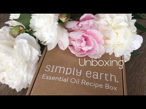 Simply Earth Essential Oil October Box Unboxing